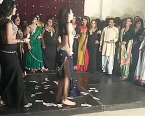 jiya khan mujra dance - YouTube.MKV