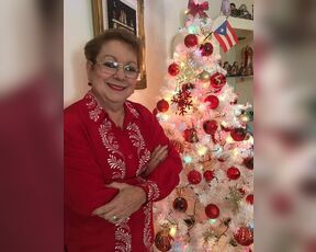 Santa's grandmother. #Merry Christmas . A good suck as a gif