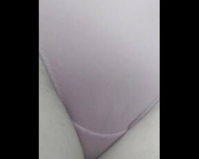 Teen milf pissing her little pink panties ????