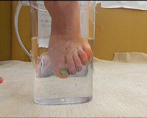 Trampled by Japanese beauty! "water for washing foot"