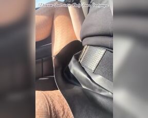 Under my leather mini skirt in car Lady Oups