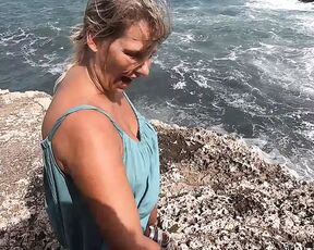 Cliffs blowjob