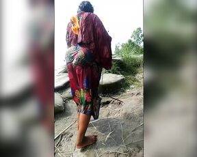 My fat wife He is take a shower in river